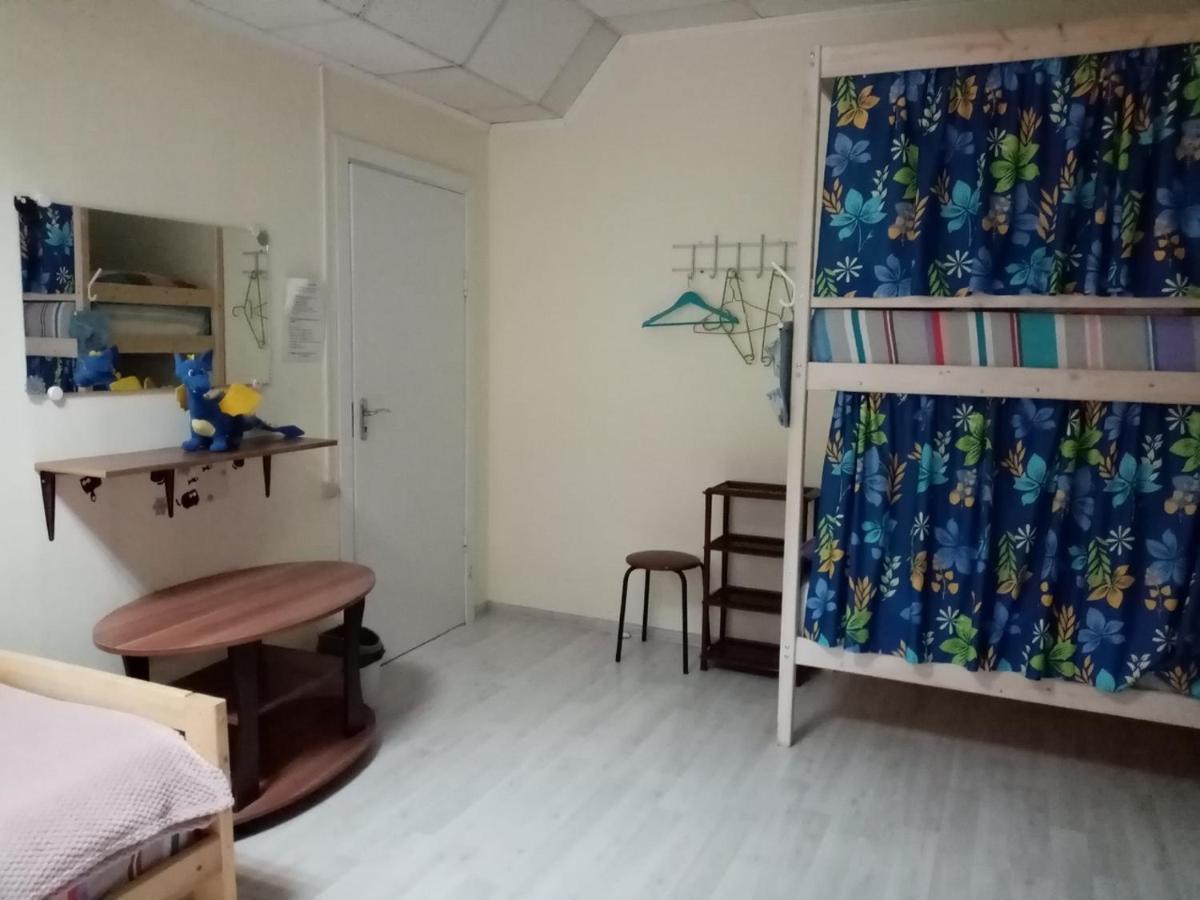 Cherdak Na Pervomaiskoi 15A Hostel Ярославъл Екстериор снимка